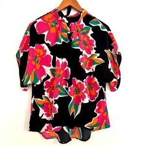 Emery Rose Bright Floral Top with Back Neck Tie Size Medium
